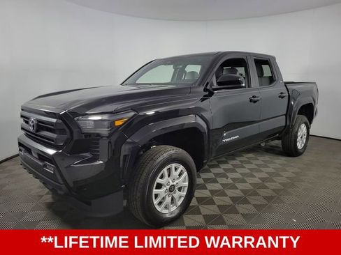 Used 2024 Toyota Tacoma SR5 image 3