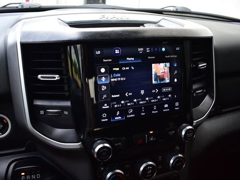 Used 2022 RAM 1500 Big Horn AWD/4WD image 45