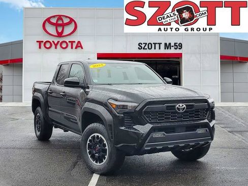 Used 2024 Toyota Tacoma TRD Off-Road image 1