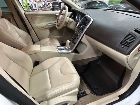 Used 2011 Volvo XC60 3.2 image 18