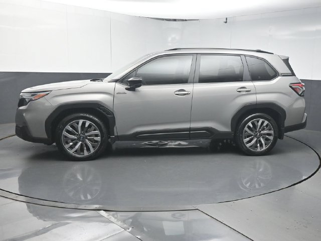 Used 2025 Subaru Forester Touring w/ Touring Package AWD/4WD image 5
