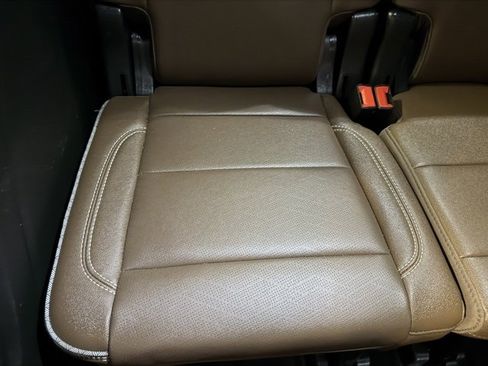 Used 2023 Chevrolet Tahoe High Country w/ LPO, Illumination Package image 28