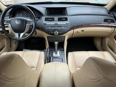 Used 2010 Honda Crosstour EX-L image 16