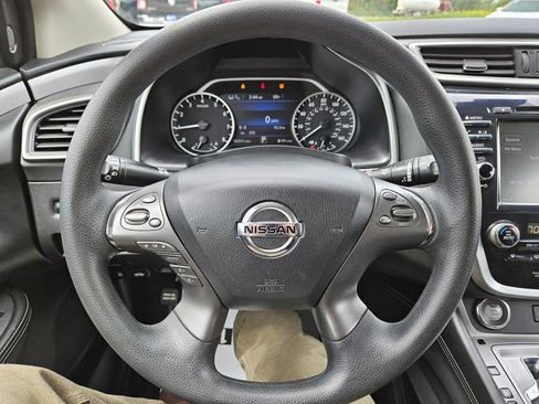 Used 2022 Nissan Murano S AWD/4WD image 12