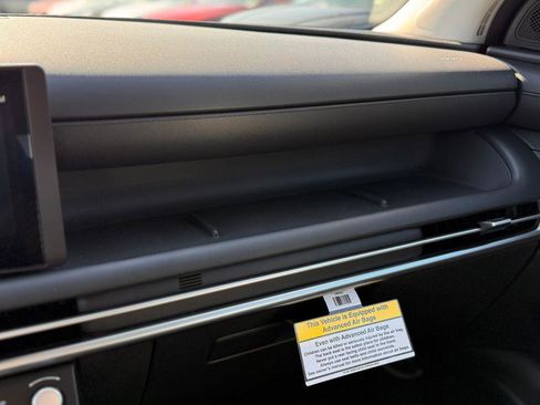 New 2026 Hyundai Tucson SE image 23