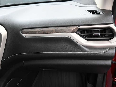 Used 2021 GMC Acadia Denali w/ Denali Technology Package AWD/4WD image 19