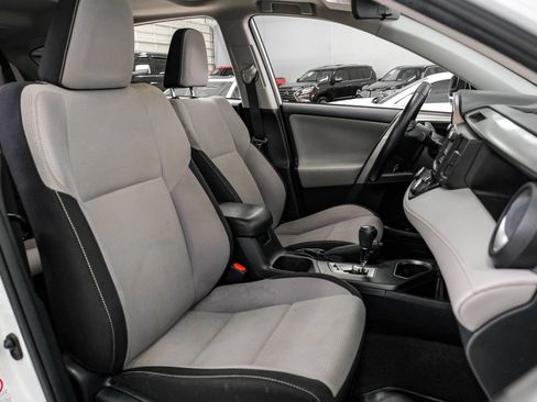 Used 2017 Toyota RAV4 XLE w/ All Weather Liner Package AWD/4WD image 34