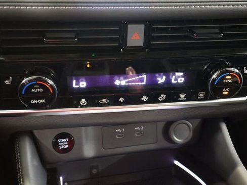 New 2026 Nissan Rogue Platinum AWD/4WD image 19