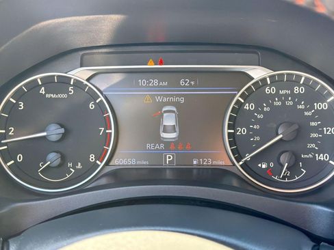 Used 2024 Nissan Altima 2.5 SR AWD/4WD image 18
