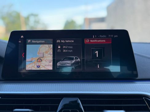 Used 2019 BMW M550i xDrive AWD/4WD image 36