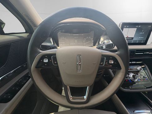 Certified 2022 Lincoln Corsair AWD w/ Premium Package image 12