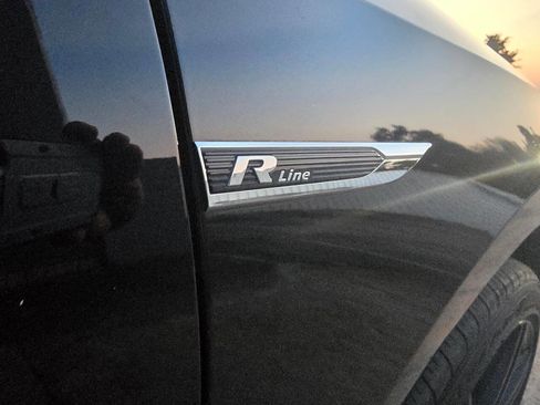 Used 2018 Volkswagen Passat 2.0T R-Line image 44