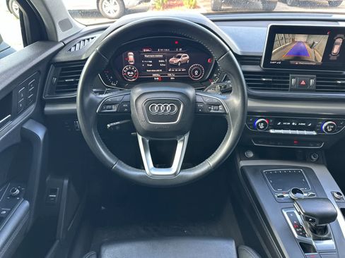 Used 2019 Audi Q5 2.0T Premium Plus w/ Premium Plus Package AWD/4WD image 14