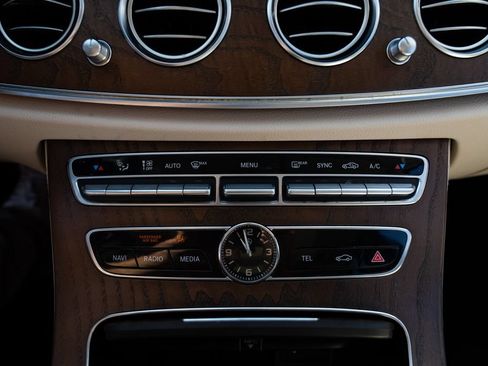 Used 2019 Mercedes-Benz E 300 image 15