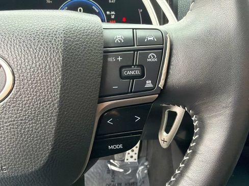 Certified 2025 Toyota Camry SE w/ Convenience Package FWD image 34