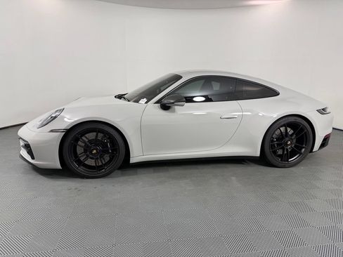 Certified 2024 Porsche 911 Carrera GTS RWD image 2