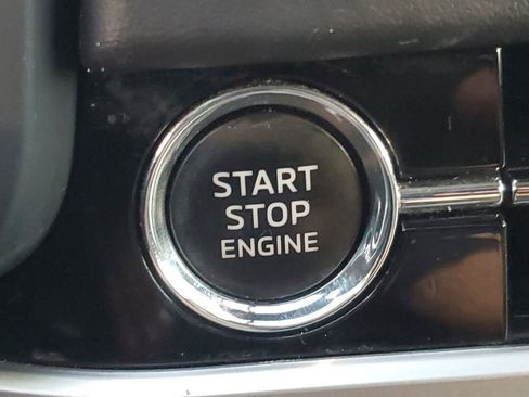 Used 2022 Mitsubishi Outlander SEL image 36