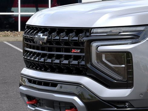 New 2026 Chevrolet Suburban Z71 w/ Comfort Package image 13