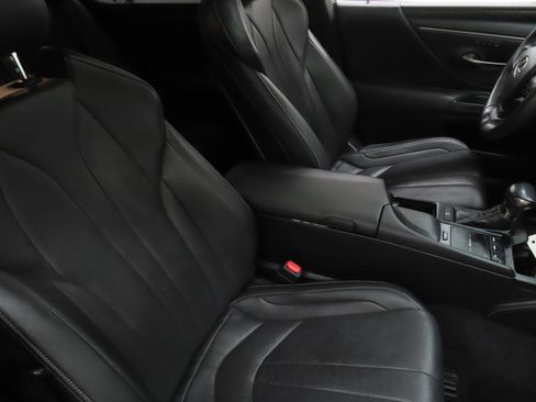 Used 2019 Lexus ES 350 F Sport w/ Accessory Package 2 FWD image 26