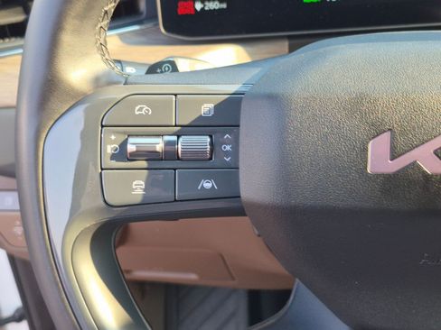 Used 2024 Kia EV9 Land AWD/4WD image 20