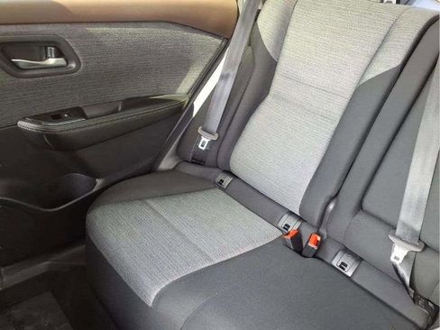 Certified 2023 Nissan Rogue SV image 18