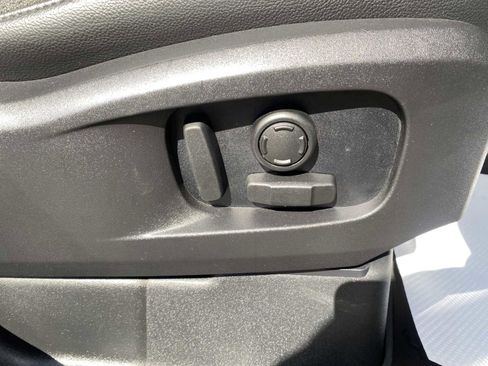 Used 2020 Land Rover Defender 110 First Edition image 34