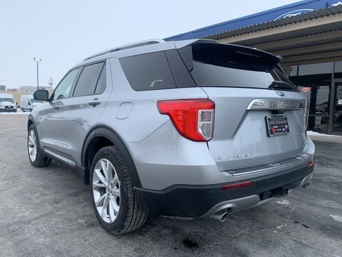 Used 2023 Ford Explorer Platinum w/ Class IV Trailer Tow Package image 5