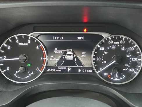 Certified 2023 Nissan Rogue SL w/ SL Premium Package image 19