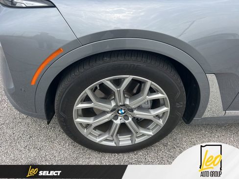 Used 2024 BMW X7 xDrive40i image 5