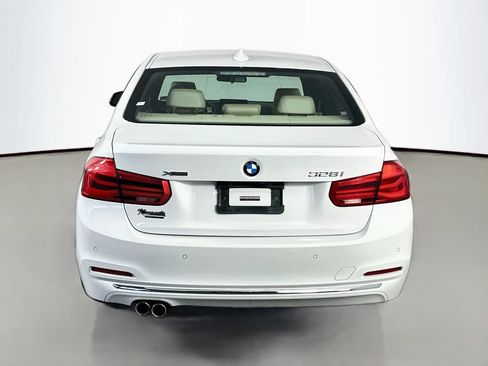 Used 2016 BMW 328i xDrive Sedan AWD/4WD image 6