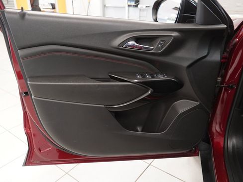 Used 2024 Chevrolet Trax RS w/ Driver Confidence Package image 16