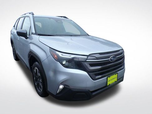 Used 2026 Subaru Forester Premium AWD/4WD image 9