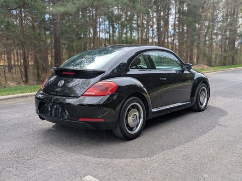Used 2016 Volkswagen Beetle 1.8T Classic image 11