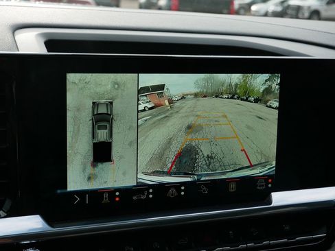 Used 2024 GMC Sierra 1500 SLT w/ SLT Premium Plus Package image 27