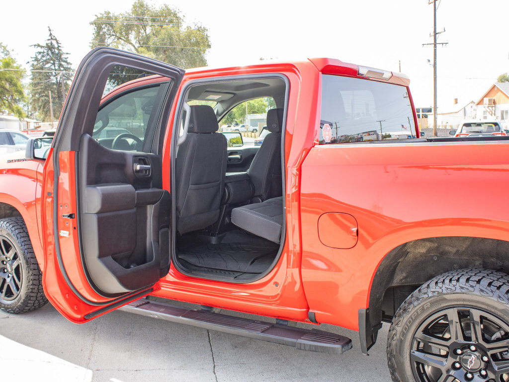 Used 2024 Chevrolet Silverado 1500 Custom w/ LPO, Dark Essentials Package AWD/4WD image 13