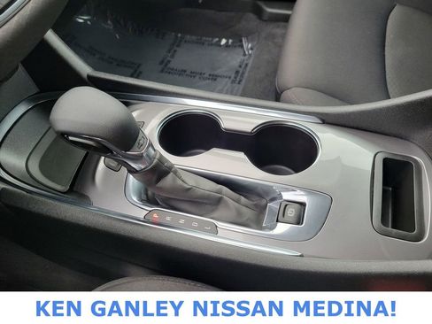 Used 2024 Chevrolet Malibu LT image 27