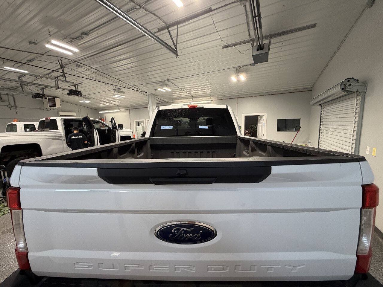 Used 2019 Ford F250 XLT w/ Snow Plow Prep Package AWD/4WD image 7