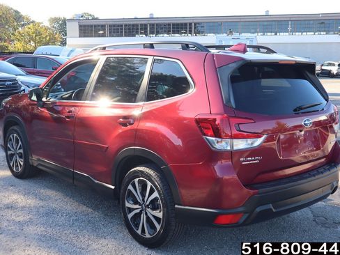 Used 2022 Subaru Forester Limited image 8