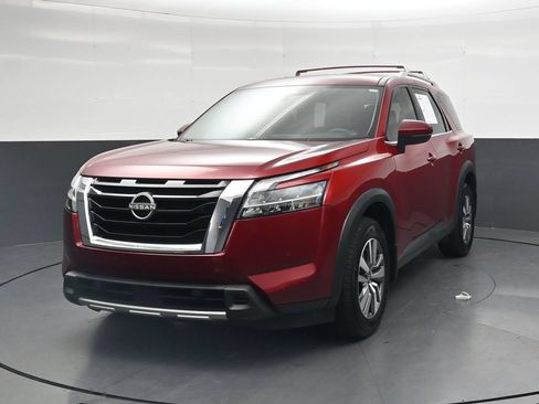 Used 2023 Nissan Pathfinder SL FWD image 12
