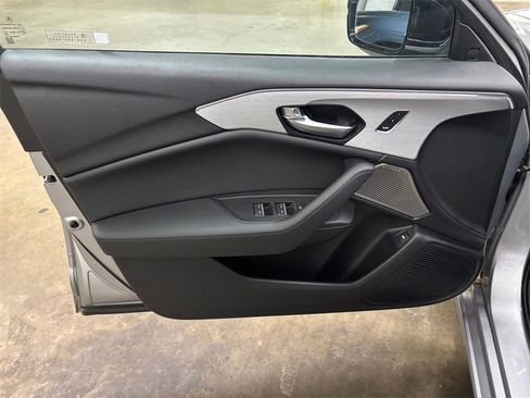 Certified 2023 Acura TLX w/ Technology Package image 11