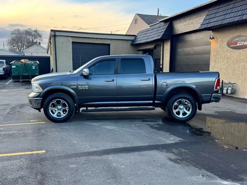 Used 2015 RAM 1500 Laramie w/ Convenience Group image 11