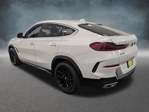 Used 2021 BMW X6 xDrive40i w/ Executive Package 2 AWD/4WD image 6