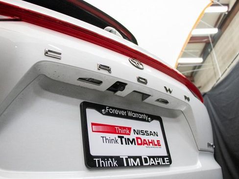 Used 2025 Toyota Crown Signia image 13