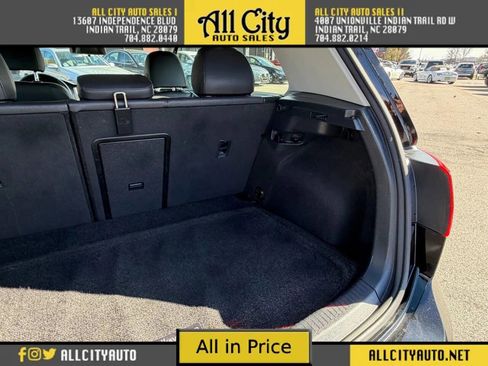 Used 2015 Volkswagen Golf S image 26