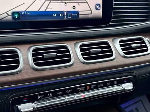 New 2026 Mercedes-Benz GLE 450e 4MATIC image 21