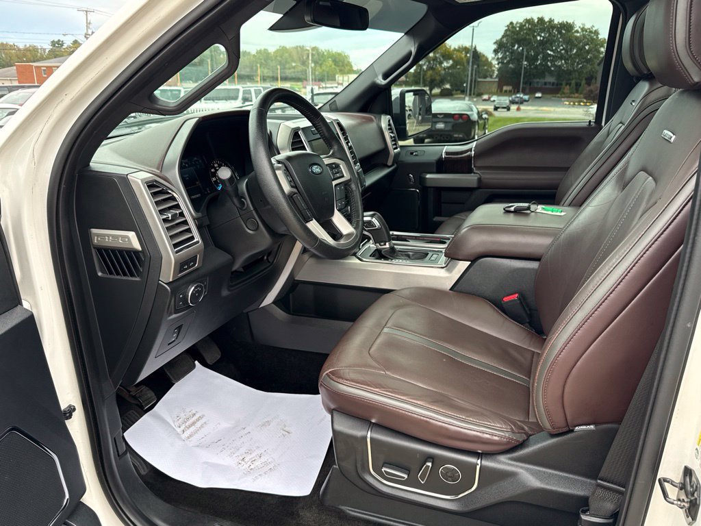 Used 2015 Ford F150 Platinum w/ Equipment Group 701A Luxury AWD/4WD image 28