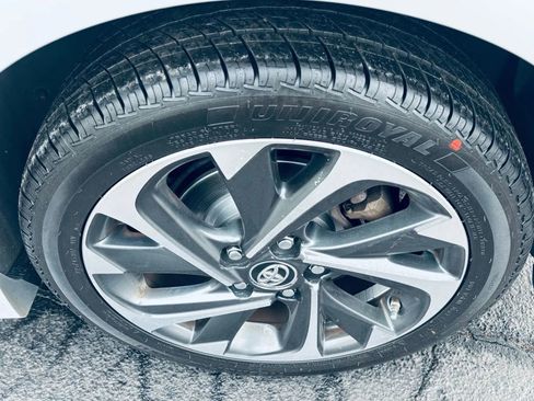 Used 2017 Toyota Corolla iM image 4