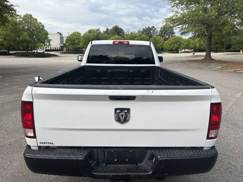 Used 2018 RAM 1500 Express RWD image 25