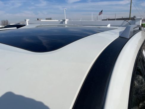 Used 2022 Nissan Pathfinder Platinum image 25