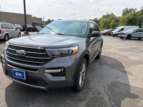 Used 2022 Ford Explorer XLT w/ Equipment Group 202A AWD/4WD image 1
